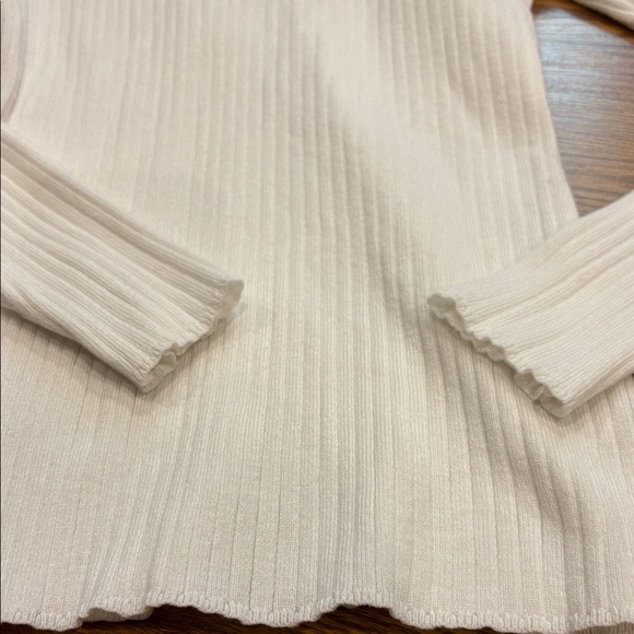 Madison Cream turtle neck and Green pullover v neck sweater - Picture 6 of 10